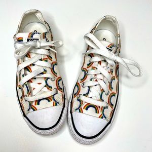 Converse rainbow print sneakers low top size 1.5